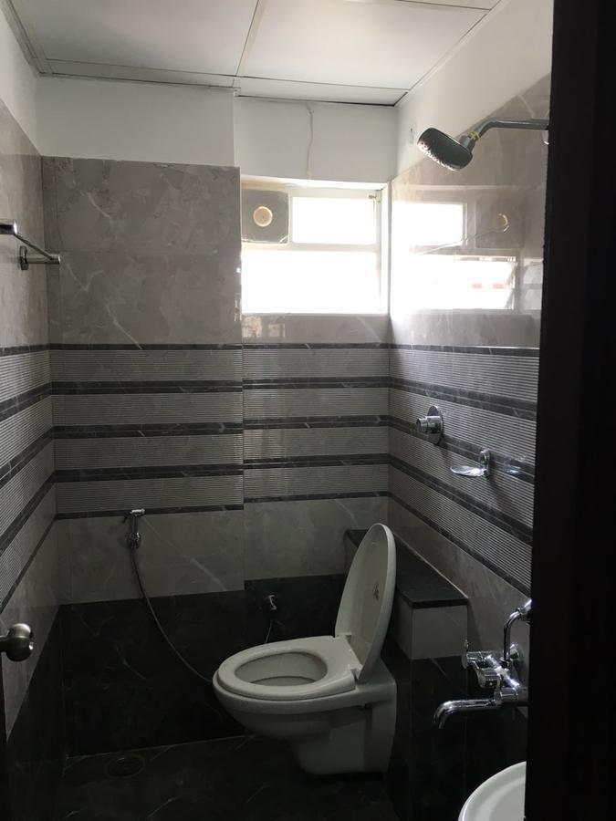 Hotel Grand Suites Μπανγκαλόρ Εξωτερικό φωτογραφία