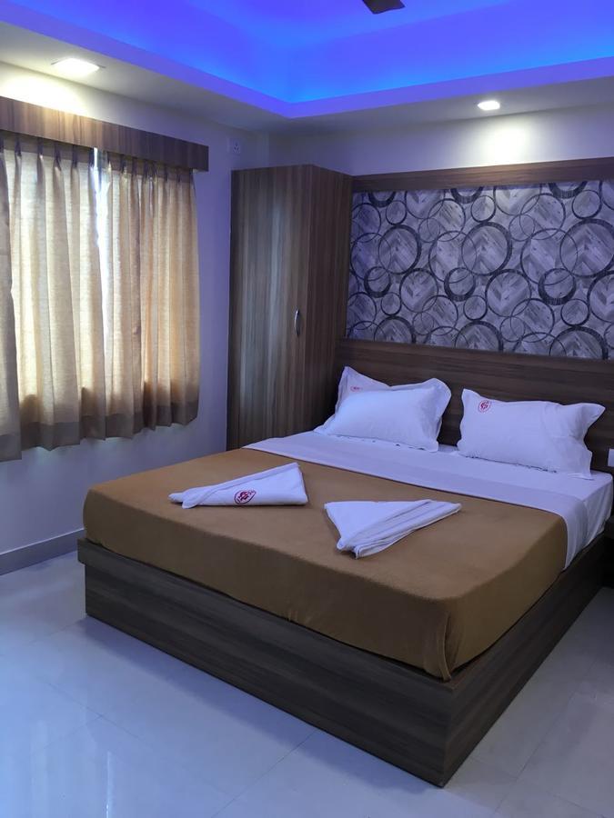 Hotel Grand Suites Μπανγκαλόρ Εξωτερικό φωτογραφία