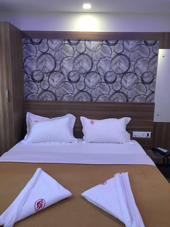 Hotel Grand Suites Μπανγκαλόρ Εξωτερικό φωτογραφία